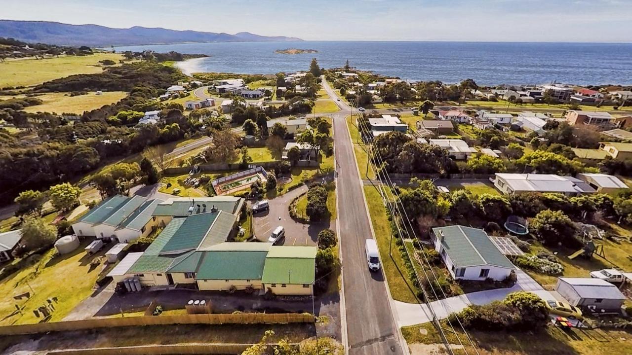 Wintersun Gardens Motel Bicheno Eksteriør bilde